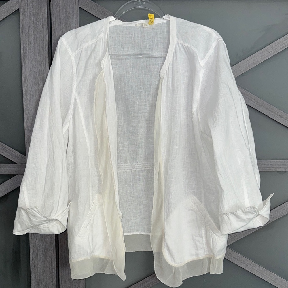 Elegant Eileen Fisher White Linen Lightweight Jacket